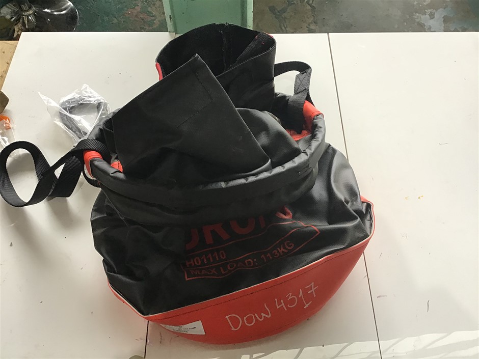 Stop the Drops Tool & Lifting Bucket Bag with 'Locking' Closure, SWL 113kg Auction (00533023356
