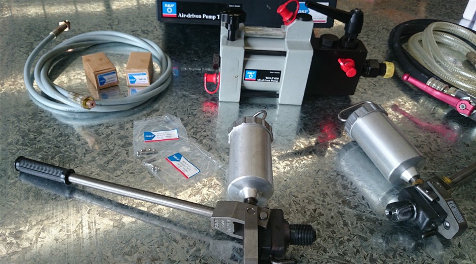 SKF Oil Injector Pump Set, Air driven Ovako Coupling SKF Auction (0215