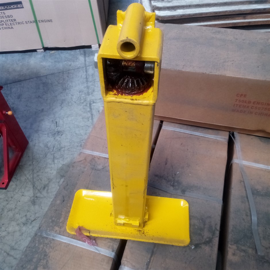 Heavy Duty Crane Stand Auction (00973023512) Grays Australia