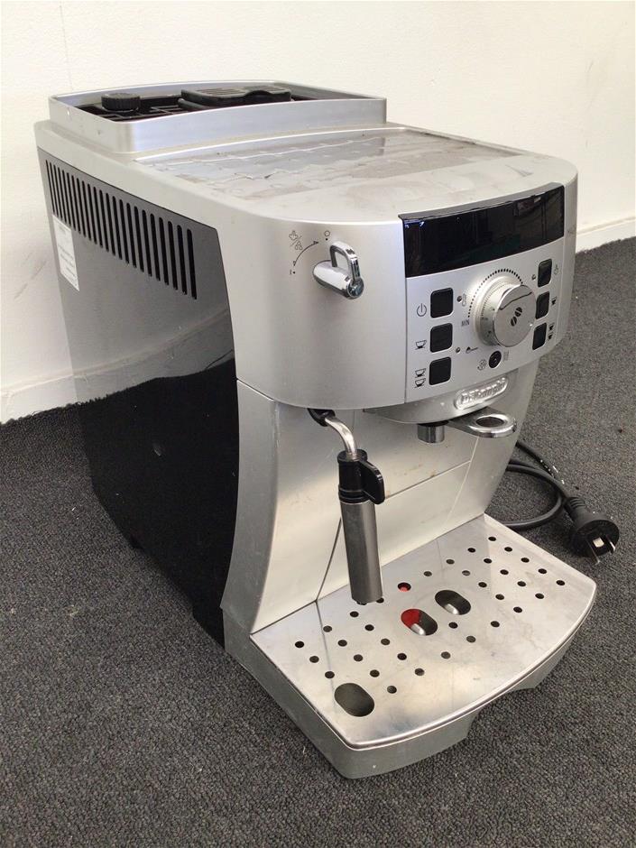 delonghi magnifica second hand