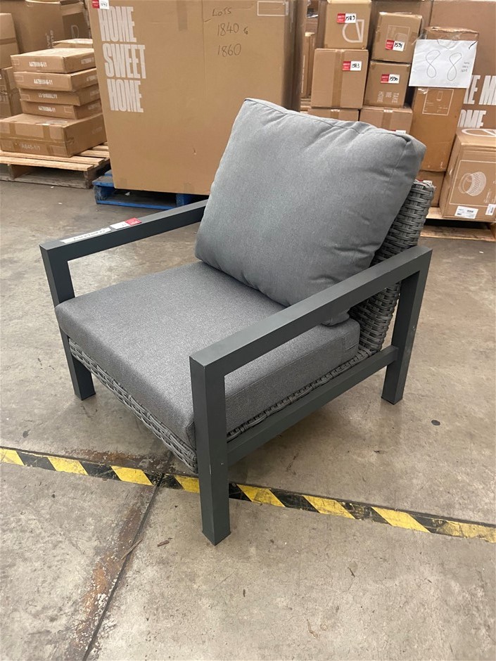 Outdoor Lounge Chair Aluminium Charcol Grey, includes cushion