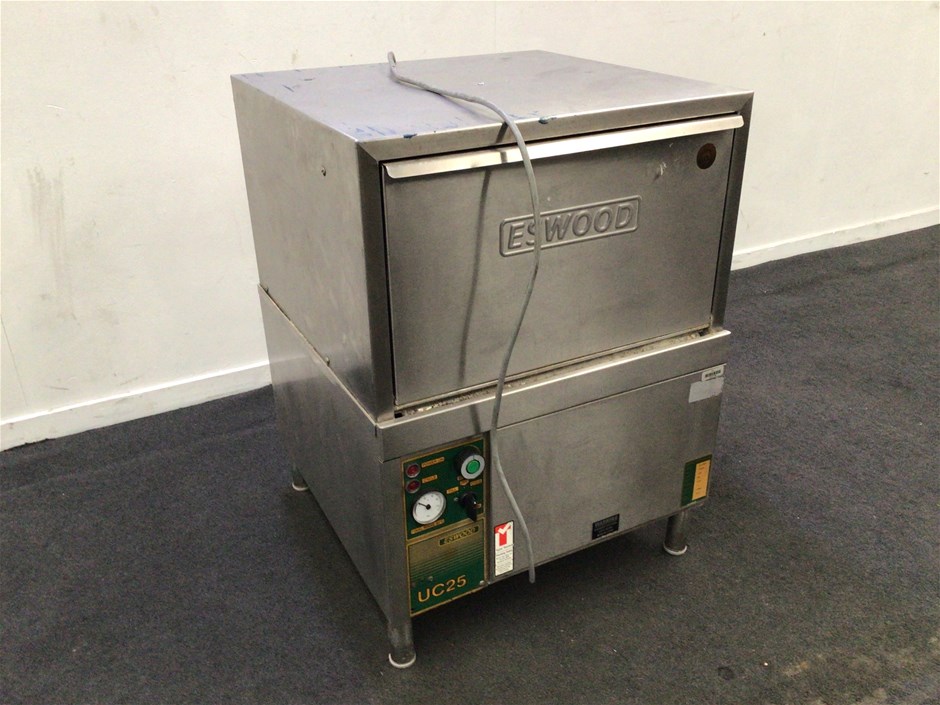 Eswood UC25DP Commercial Glass Dishwasher Auction (00057042001