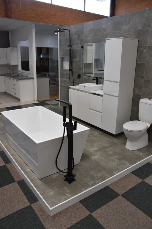 Bathroom Display Unit Auction (00875050628) Grays Australia