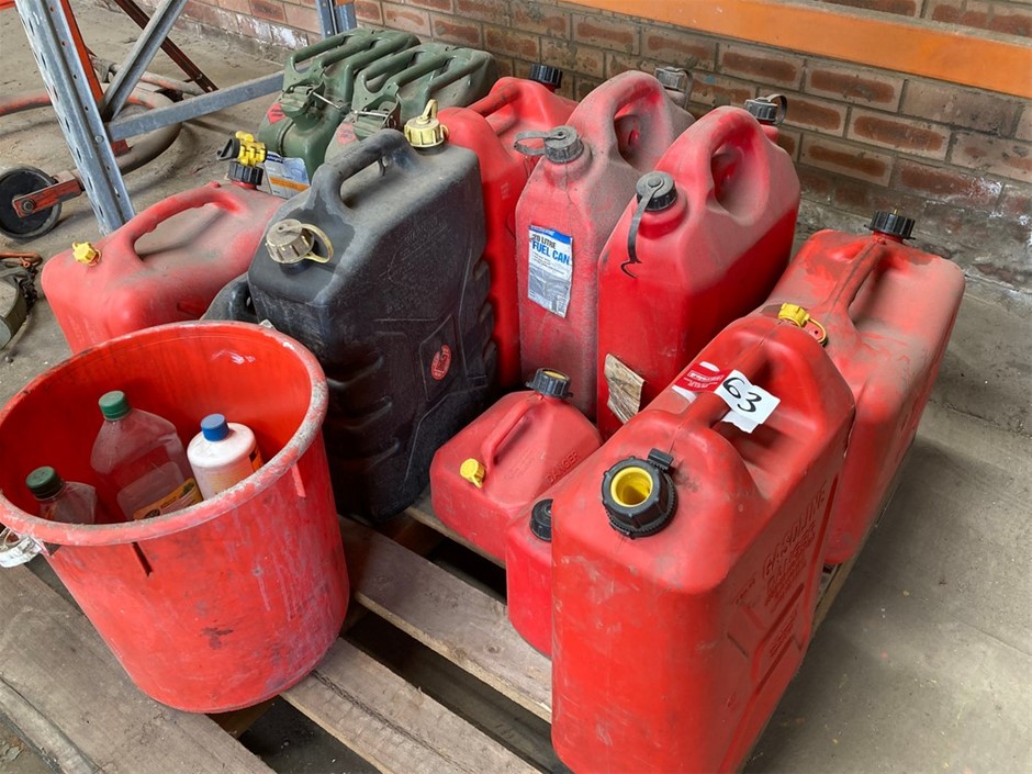 Bulk Pallet Assorted Jerry Cans Auction (0063-5050725) | Grays Australia