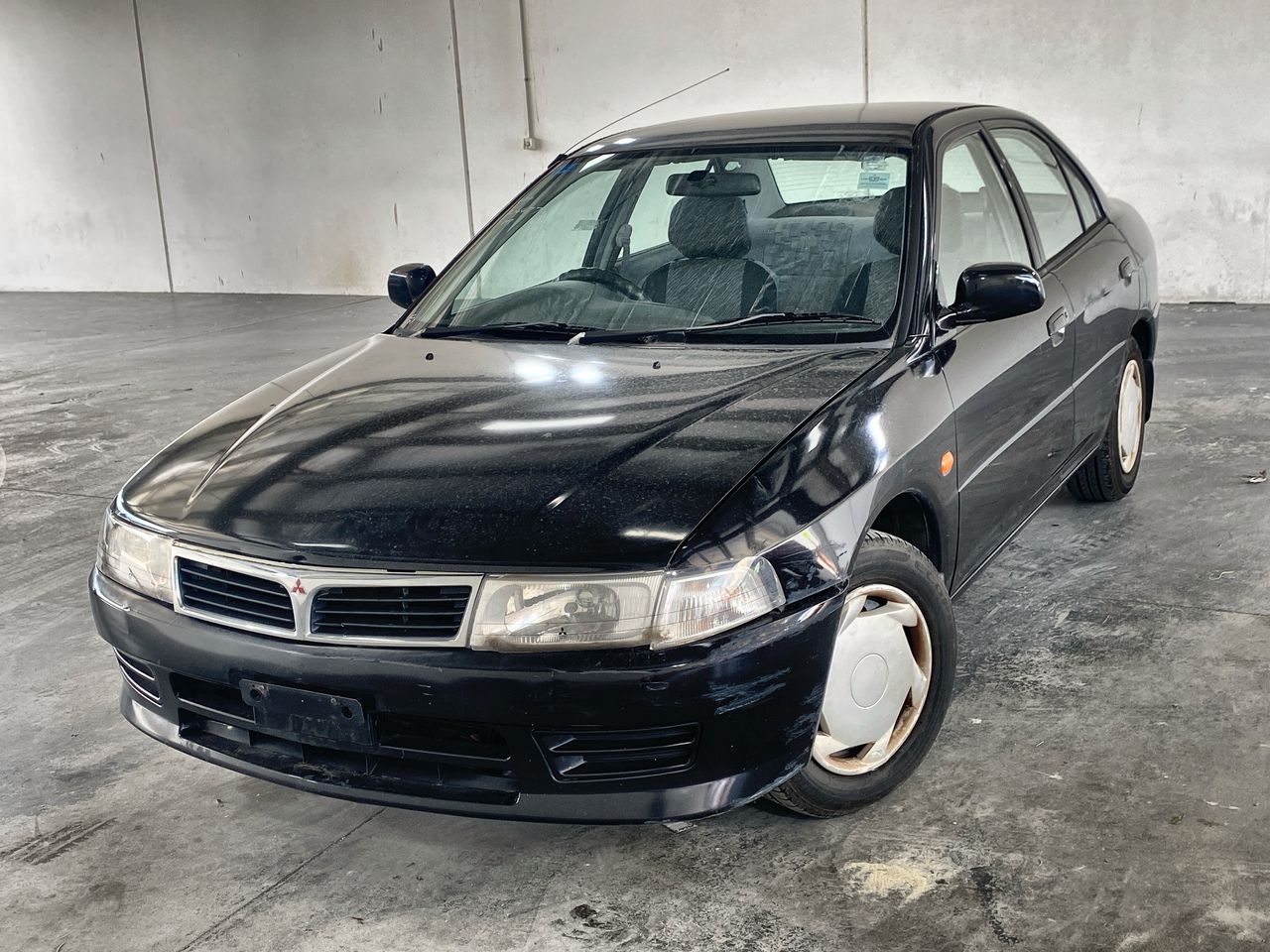 2001 Mitsubishi Lancer GLXi CE Automatic Sedan Auction (0001-20066233 ...