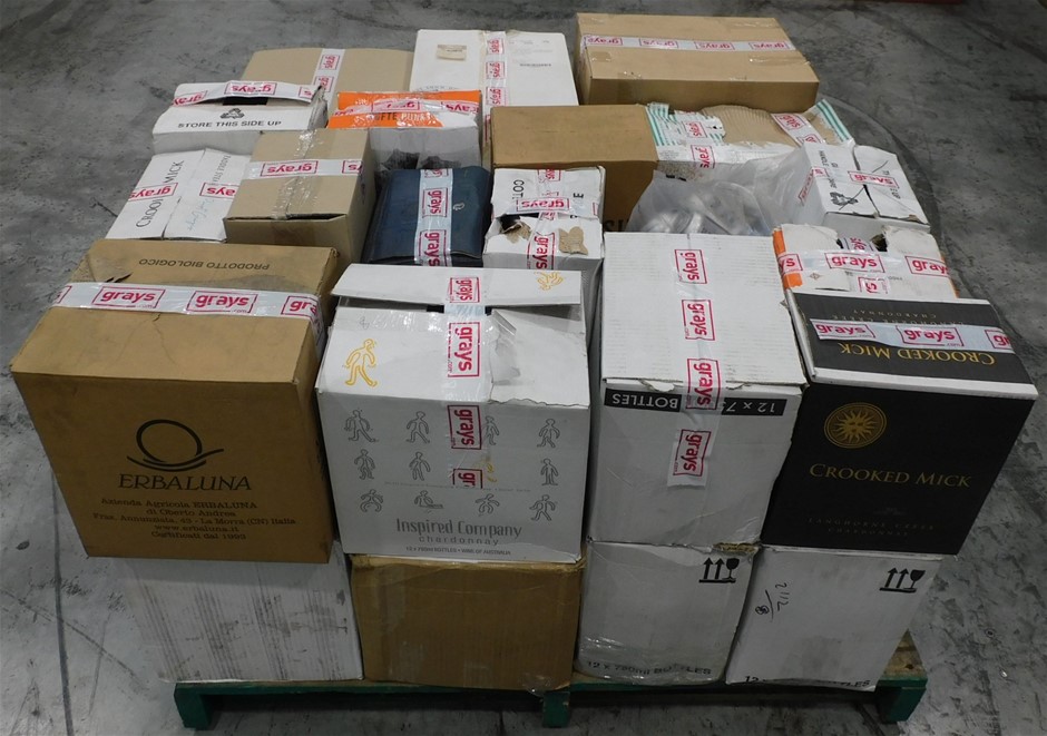 Pick Up Pallet of Wine Approx 32 Assorted Cartons of Wine & 43 Cans of