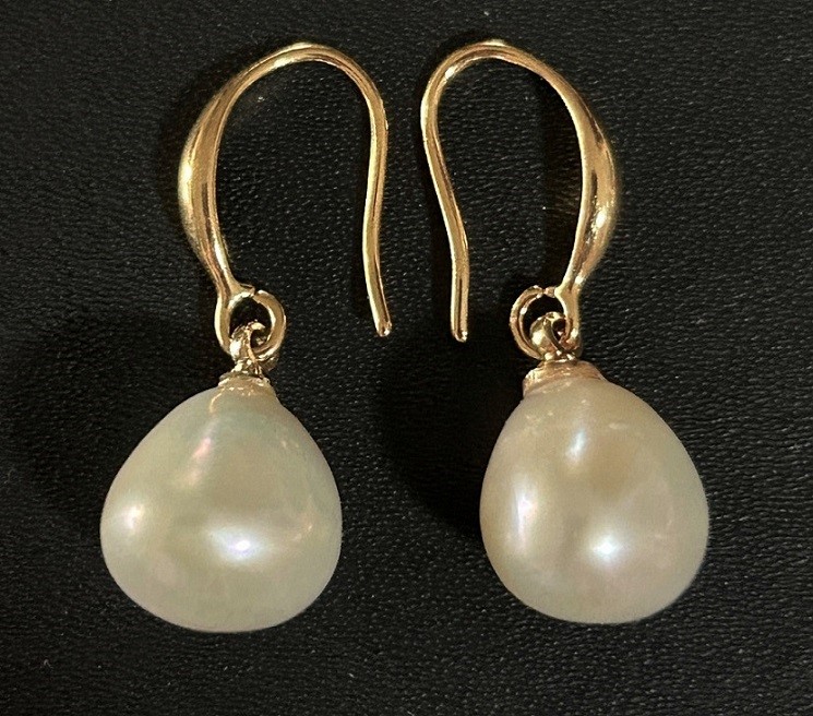 10-12mm Natural White Baroque Freshwater Pearl Dangle Earrings - 14K Gold Plated Hook