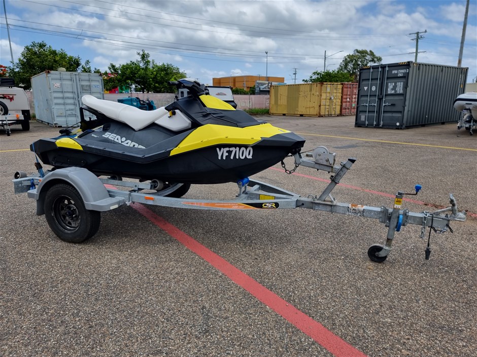 2015 SeaDoo Spark 3 Up Sit Down Jetski Auction (000150018544) Grays
