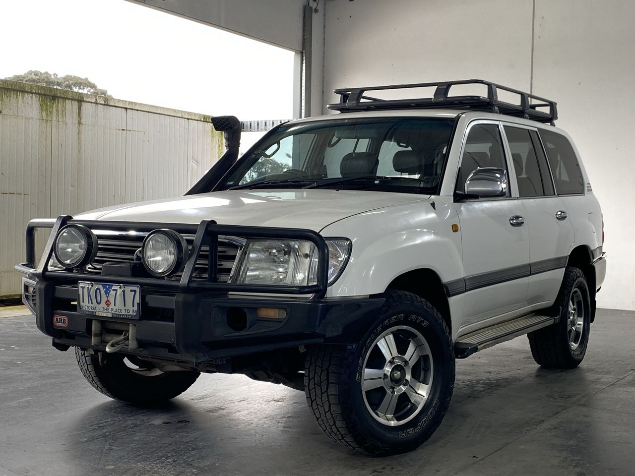 2005 Toyota Landcruiser GXL UZJ100R Automatic 8 Seats Wagon Auction ...