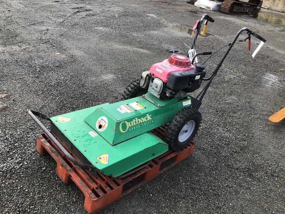 Lawn Mower Slasher 600mm Self Propelled. Auction 0026 5051663