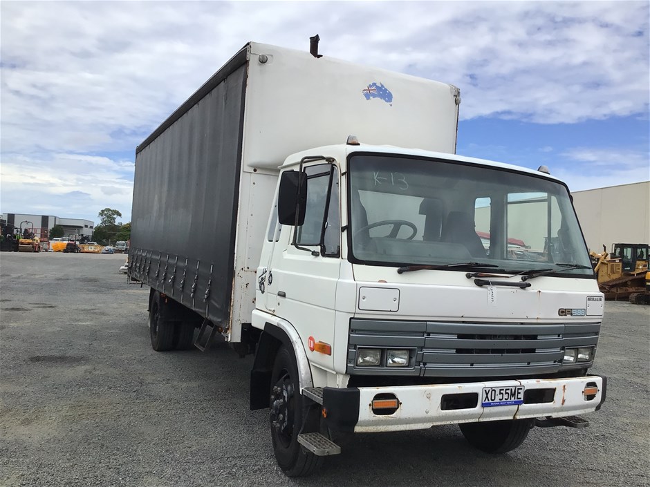 1996 UD Nissan CPB88N 4 x 2 Curtainsider Rigid Truck