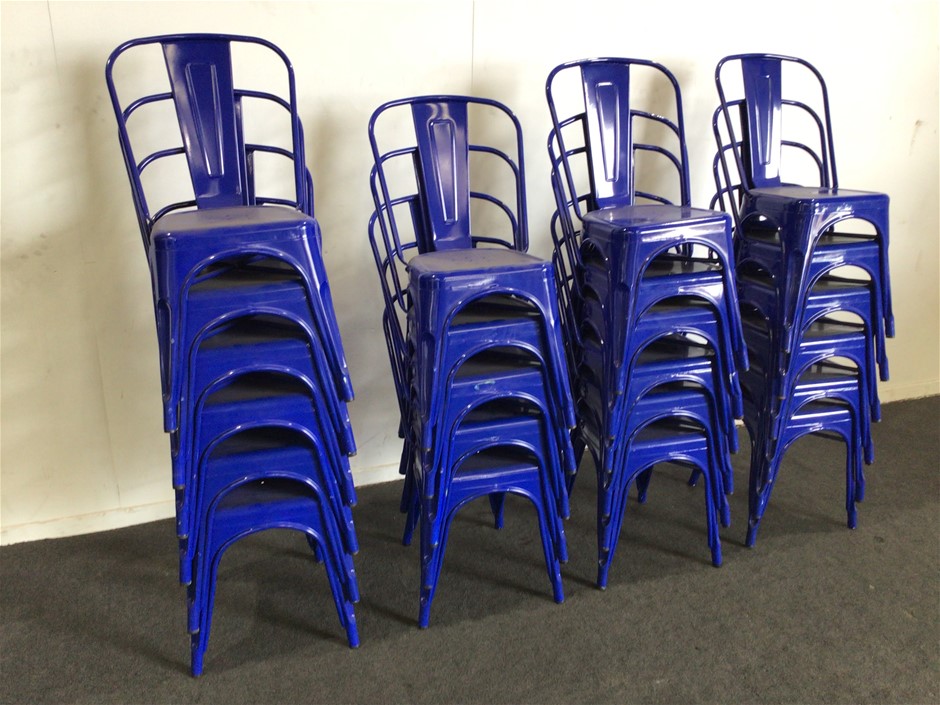 23 x Blue Highback Steel Outdoor Chairs Auction (00217043115) Grays