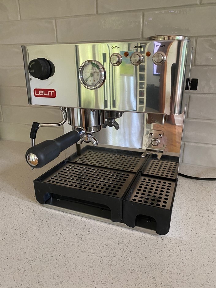 2015 Espresso Machine, Lelit PL042EMI with integrated coffee grinder