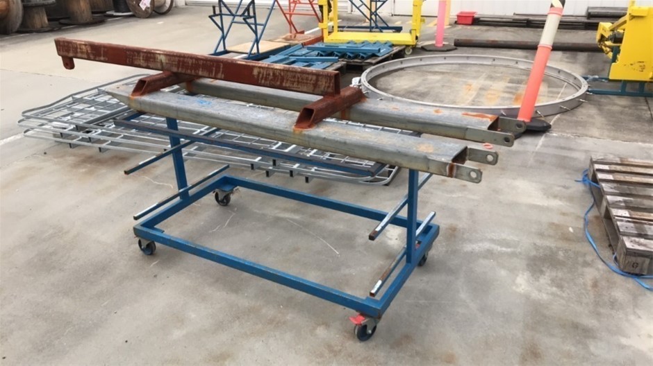 Lifting jib, custom made on forklift Tyne extensions Auction (1723