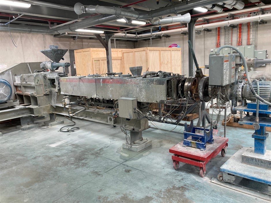 Manufacuring Equipment, Freesia and TSK Plastic Extruders