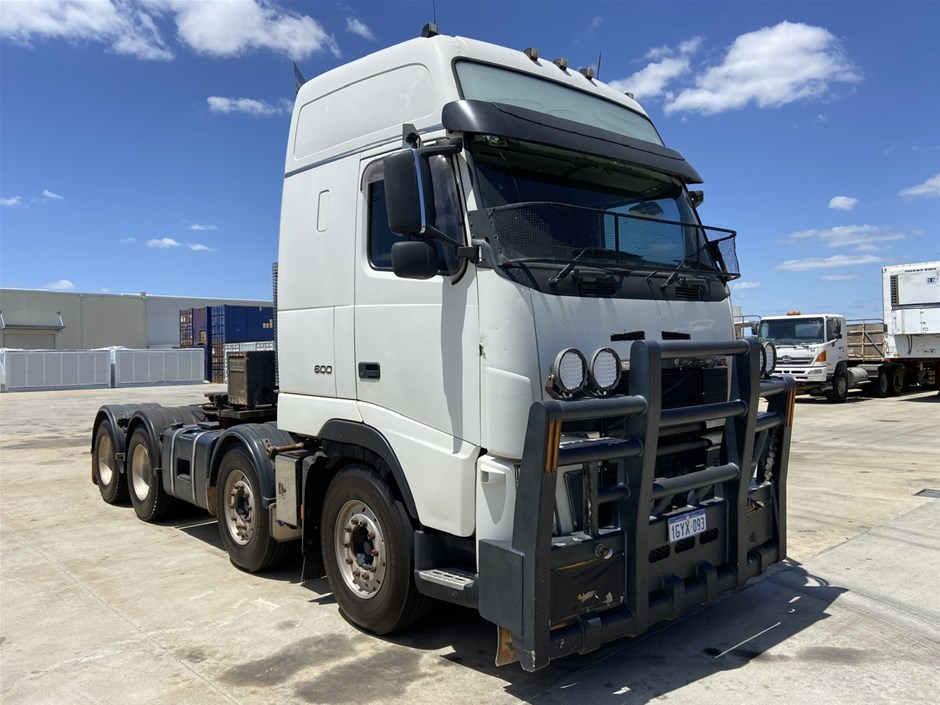 2011 Volvo FH16 8 x 4 Prime Mover Truck