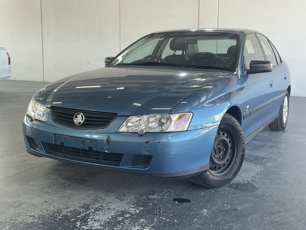 2004 Holden Commodore Executive Y Series Automatic Sedan Auction (0001 ...