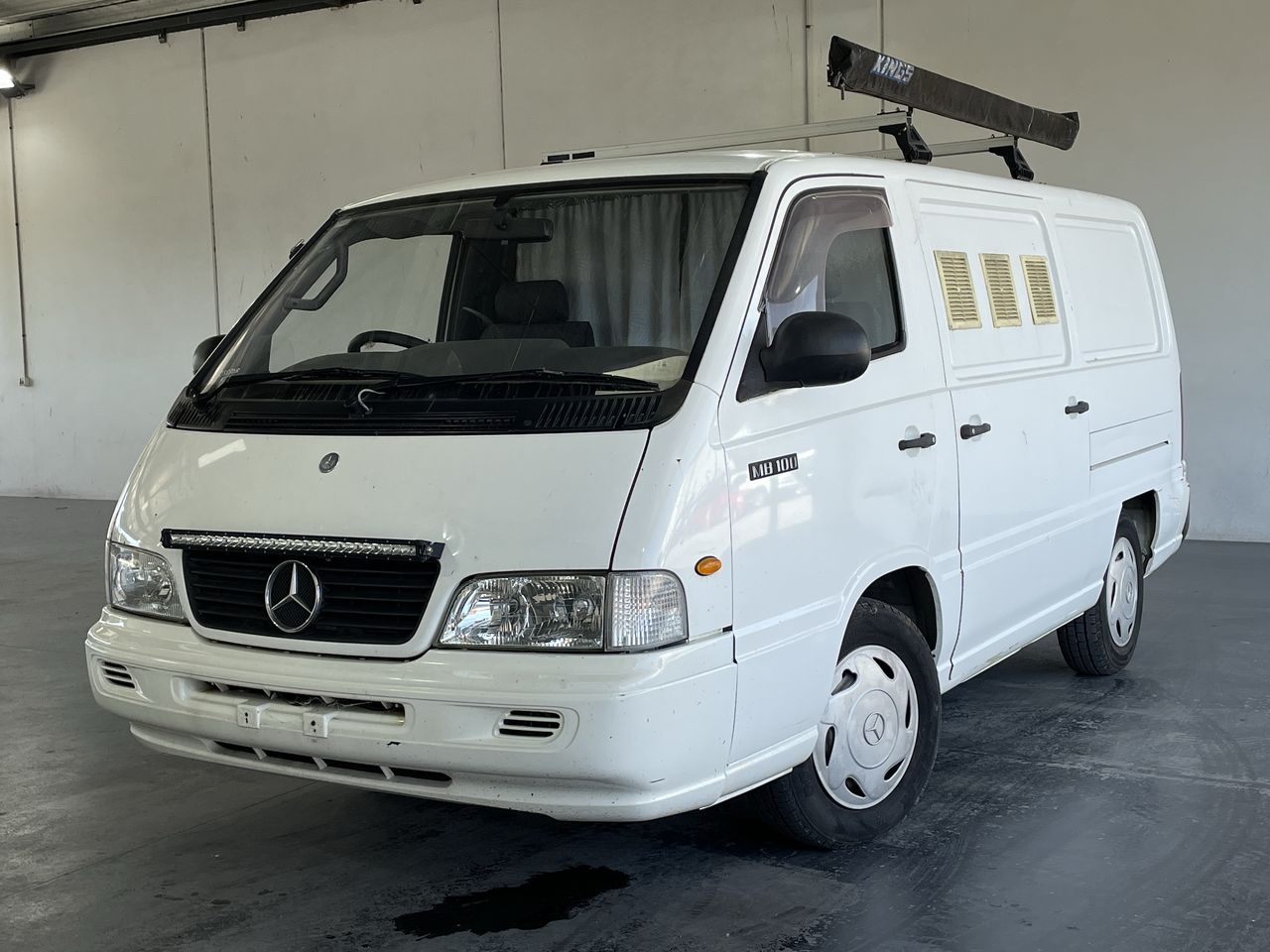 2003 Mercedes Benz MB 100 Manual Van
