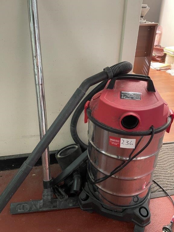 WORKZONE Vacuum cleaner Auction (02365051836) Grays Australia