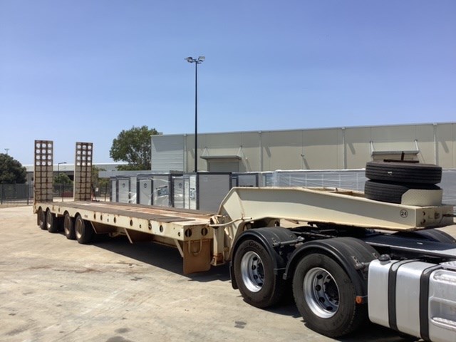 <p>2005 Tag A Long  Float Quadaxle Low Loader Trailer</p>