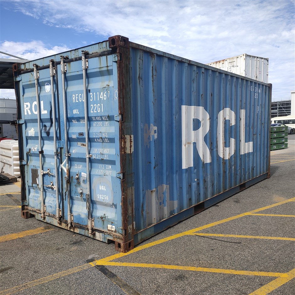 Unreserved Shipping Containers & Construction Equipment