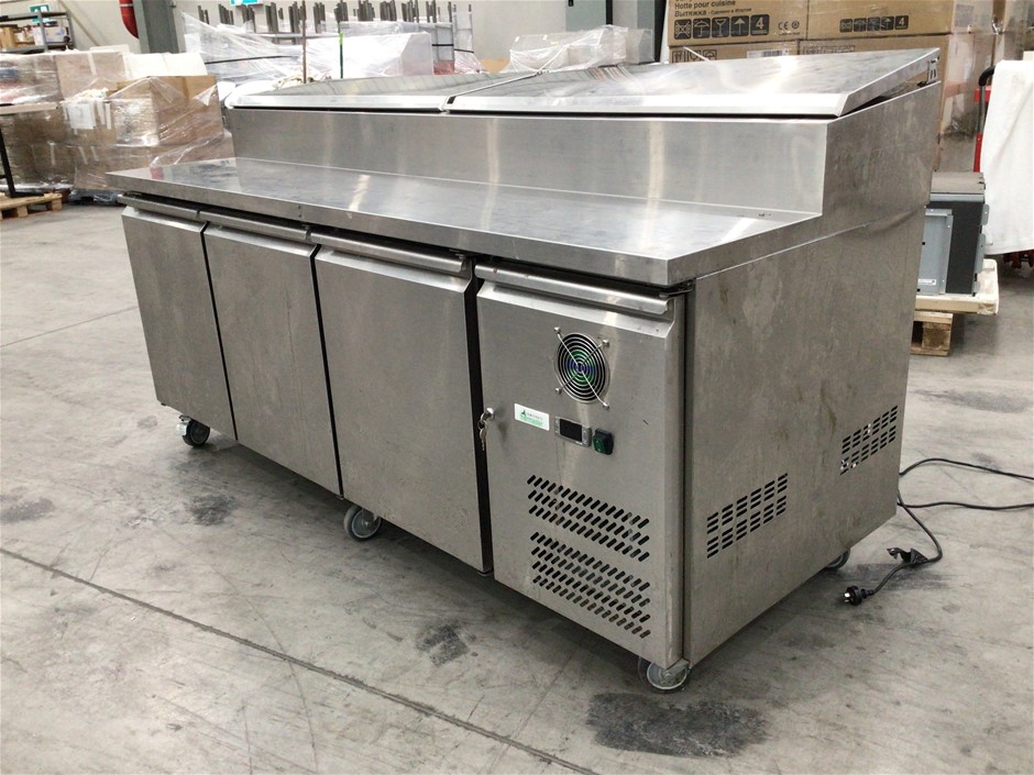 Unreserved $9 Start Big Brand Catering Equipment Sale