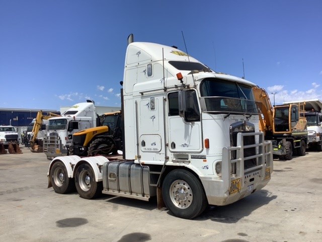 <p>2004 Kenworth  K104 6 x 4 Prime Mover Truck</p>