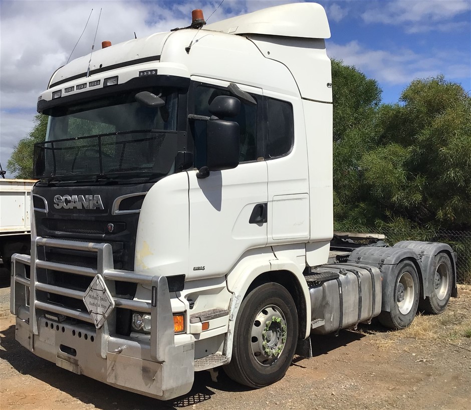 2015 Scania R620 6 x 4 Prime Mover