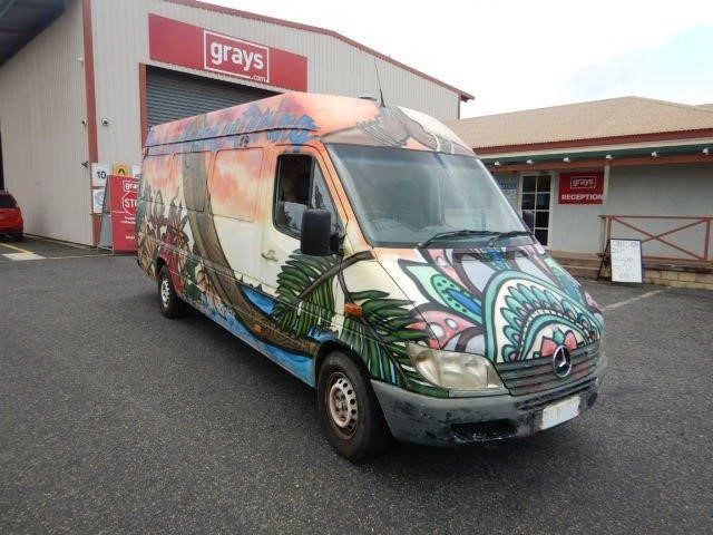 2001 Mercedes Benz Sprinter Food Van RWD Automatic Van