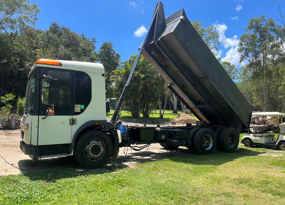 Dennis Eagle Elite 2 6 x 4 Tipper Truck