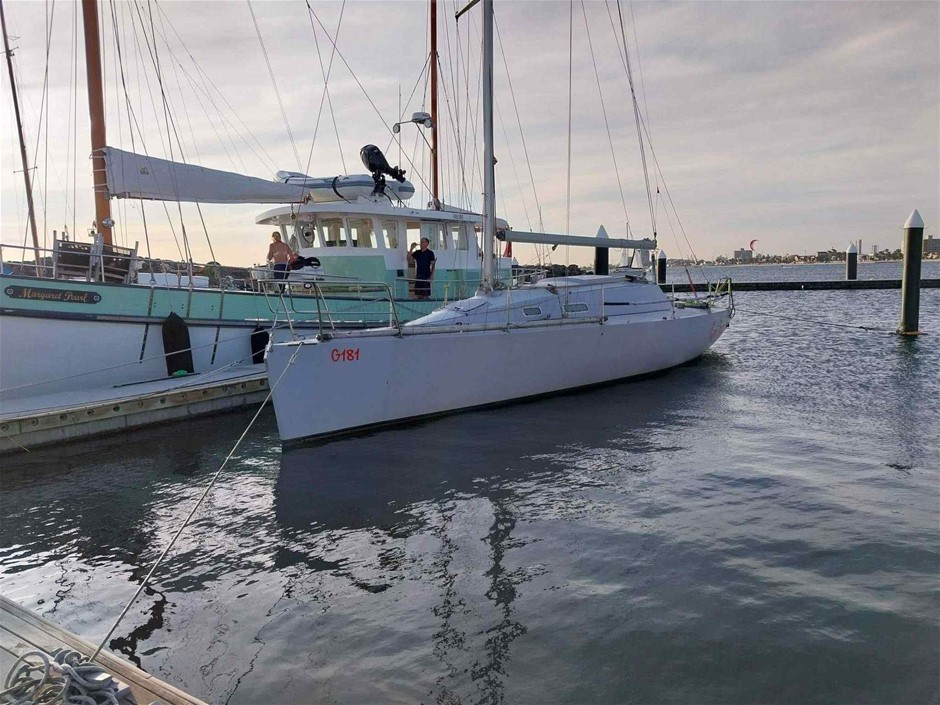 INGLIS CA/BOUGE 38 BOAT