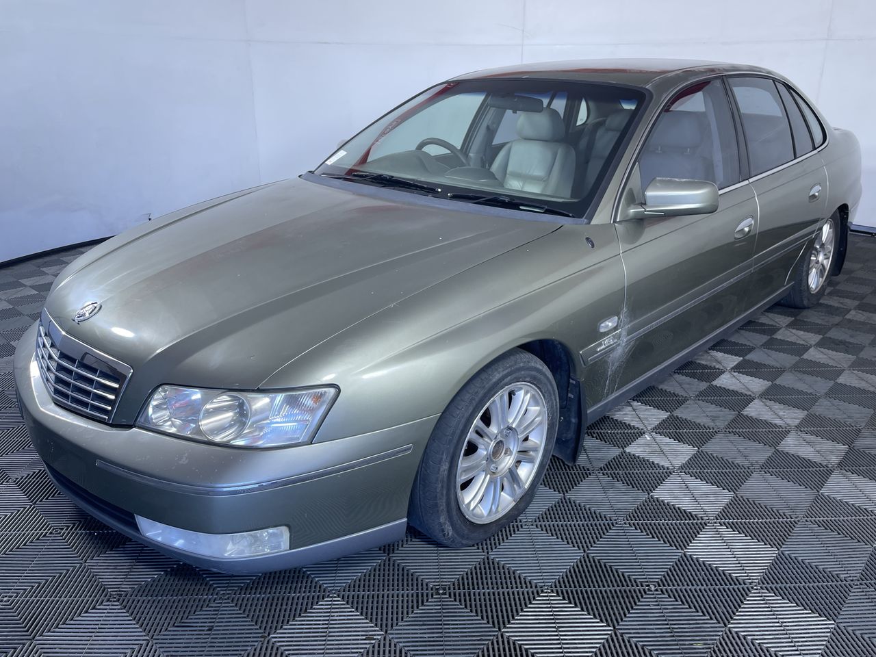 2004 Holden Statesman WL Automatic Sedan