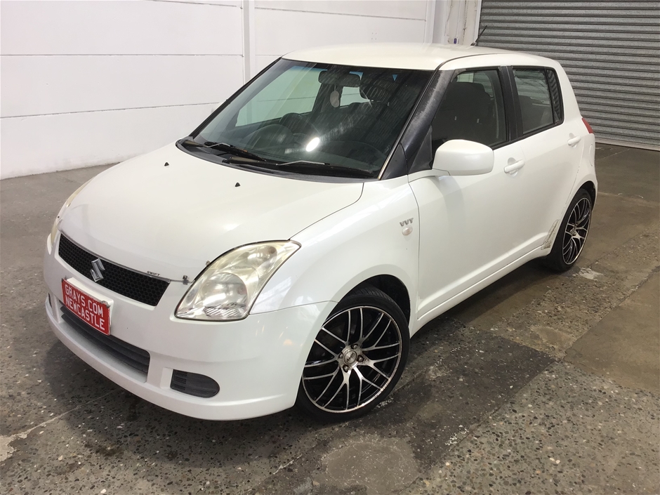 2005 Suzuki Swift EZ Automatic Hatchback