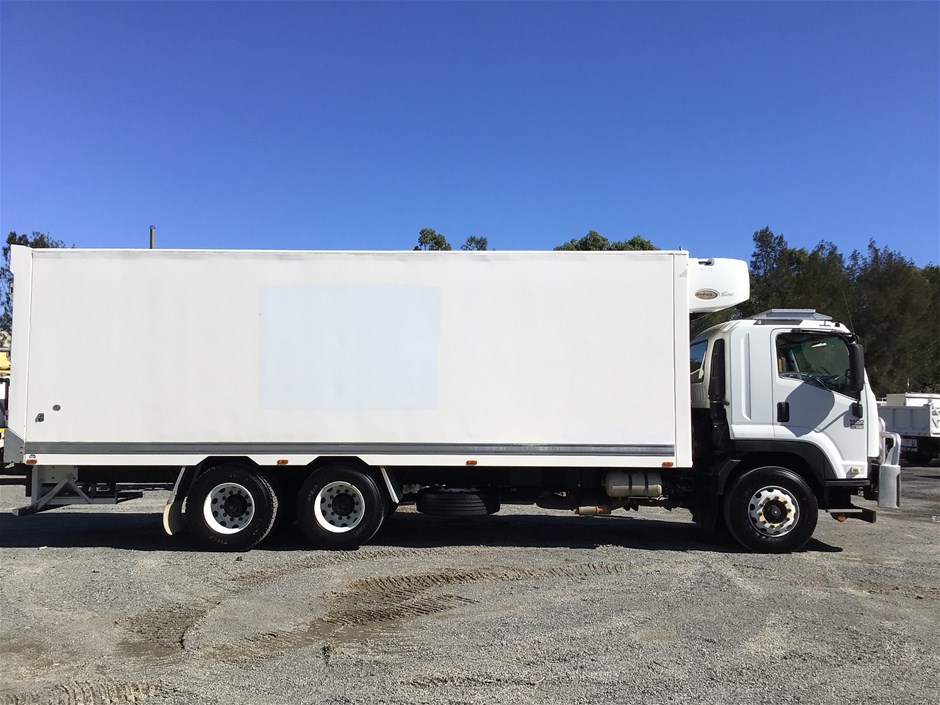 2010 Isuzu FVL 1400 Long Sitec 295 Series II 6 x 2