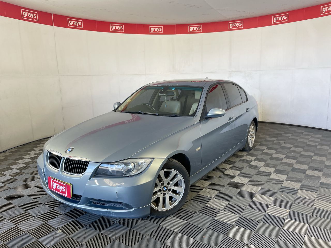 BMW 320i E90 Automatic Sedan