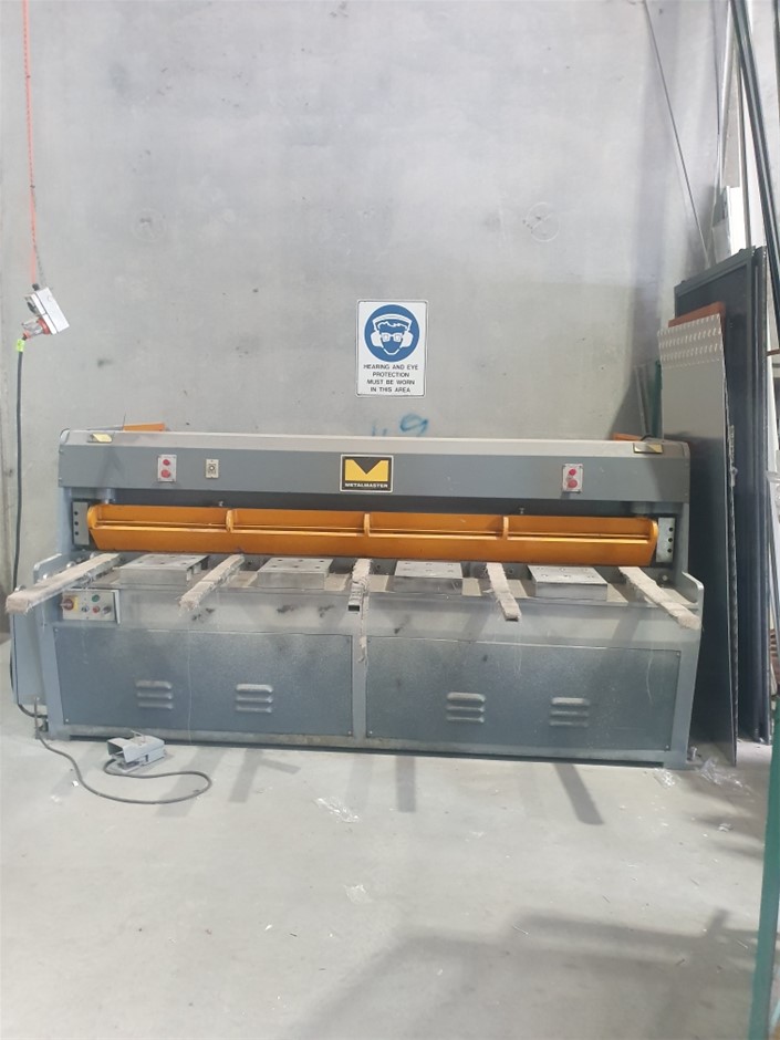 Metalmaster Hydraulic Guillotine