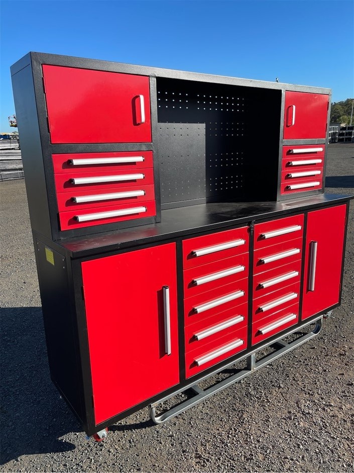 Unused 2023 Work Benches & Tool Cabinets - Tmba