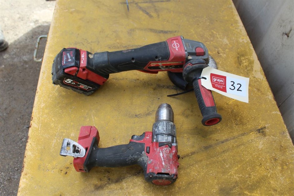 Milwaukee 2x Cordless Power Tools Auction (00325052439) Grays Australia