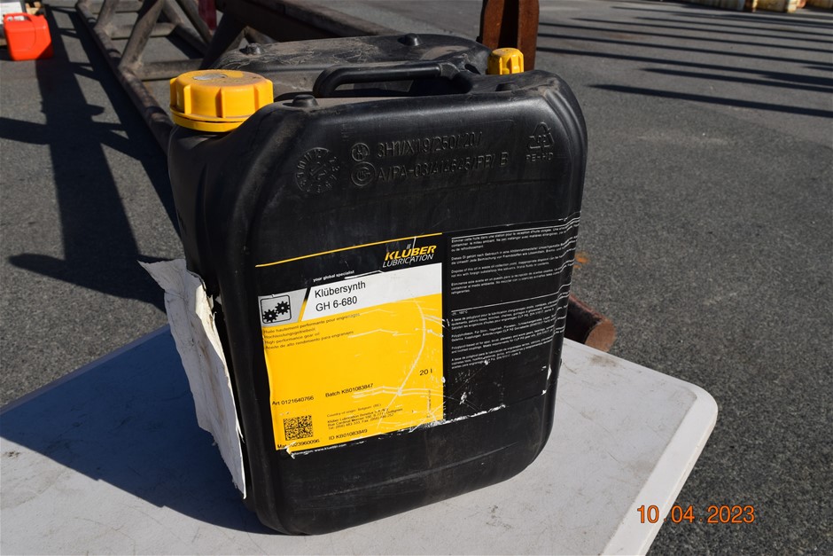 20L Drum Kluber Lubrication Gear Oil Auction (00229040528) Grays