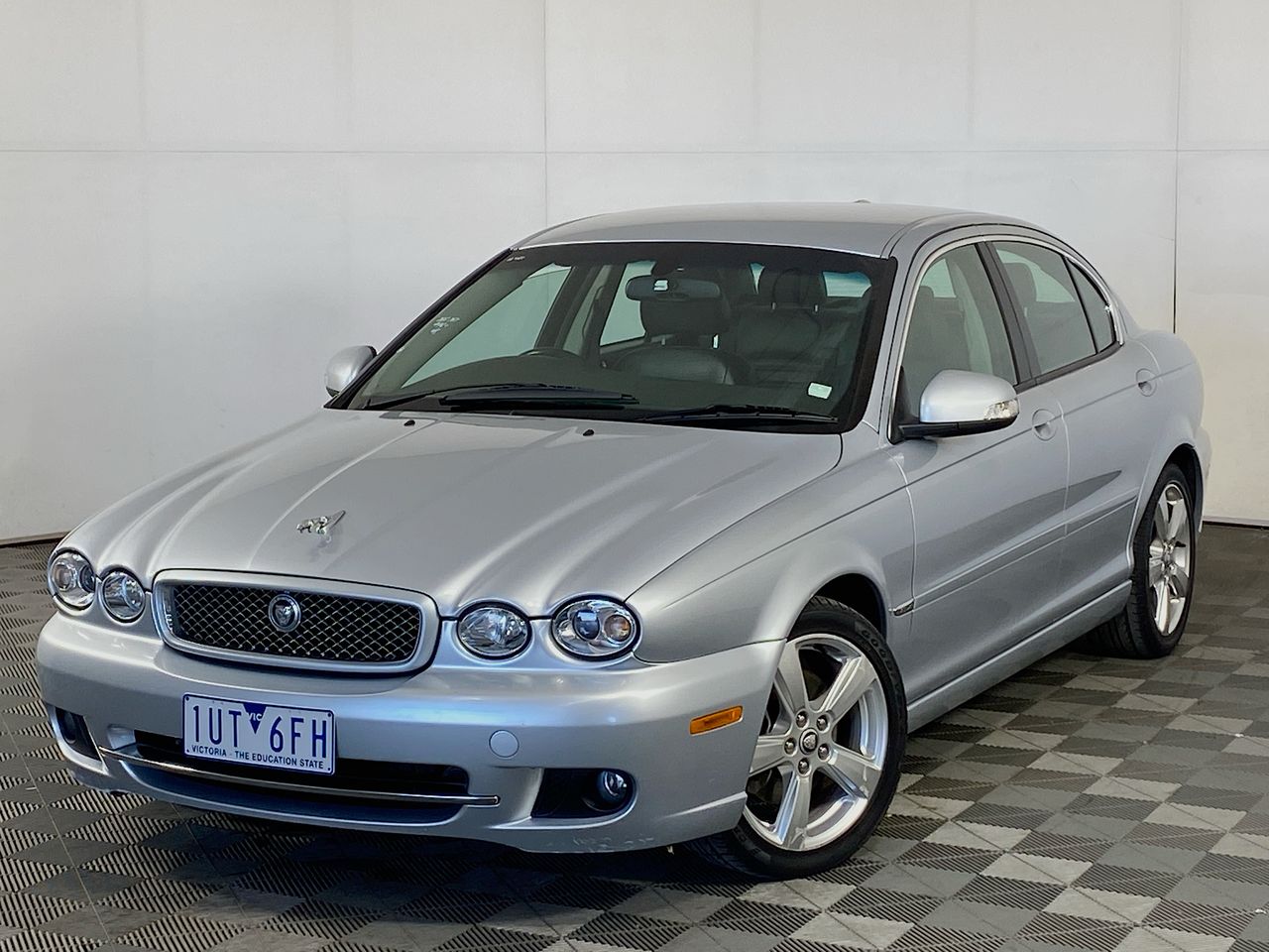 2009 Jaguar X-TYPE 2.1 LE X400 Automatic Sedan