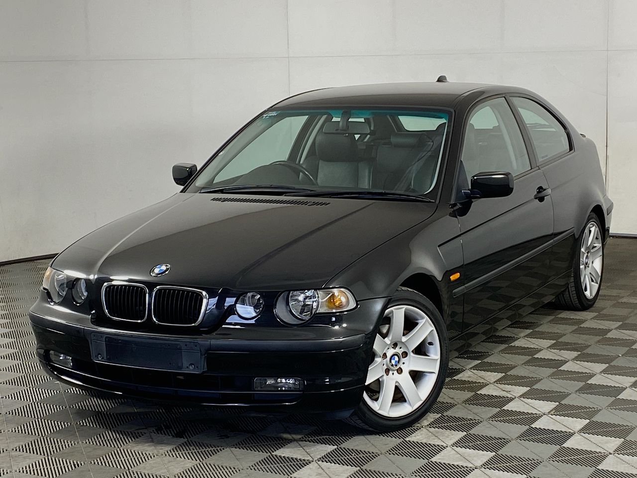 2002 BMW 318ti E46 Automatic Hatchback