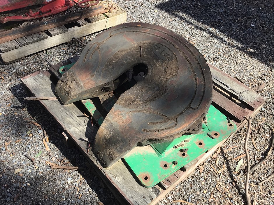 Holland 75mm Fixed Turntable Auction (0058-3025019) | Grays Australia