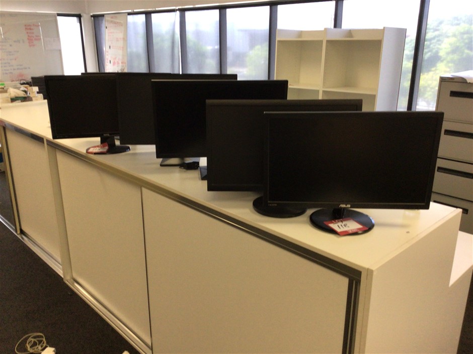 Qty 7 Various Monitors Auction (0118-7044594) | Grays Australia