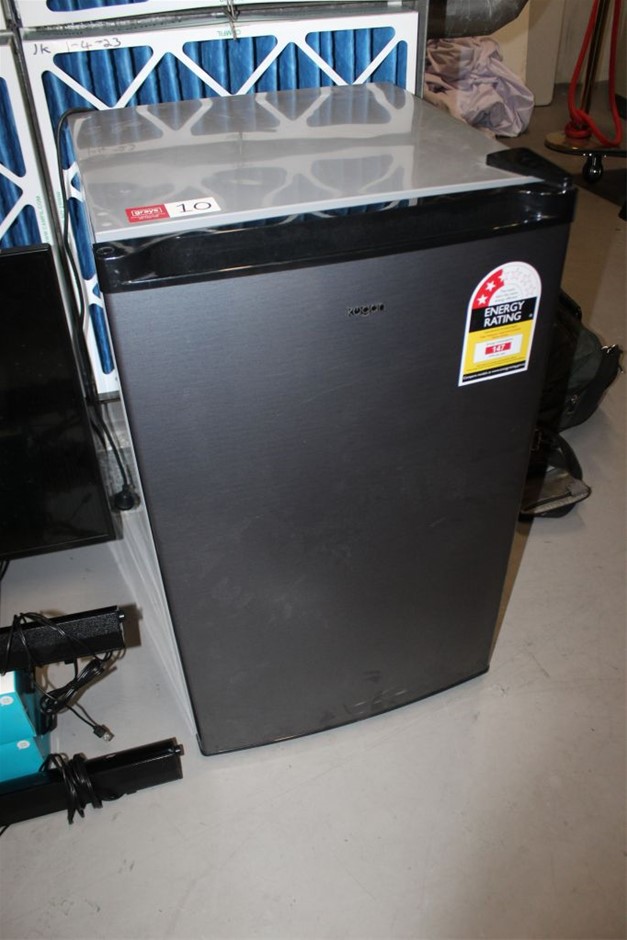 Kogan 123LBRSFB Bar Fridge/Freezer Auction (00105052580) Grays Australia