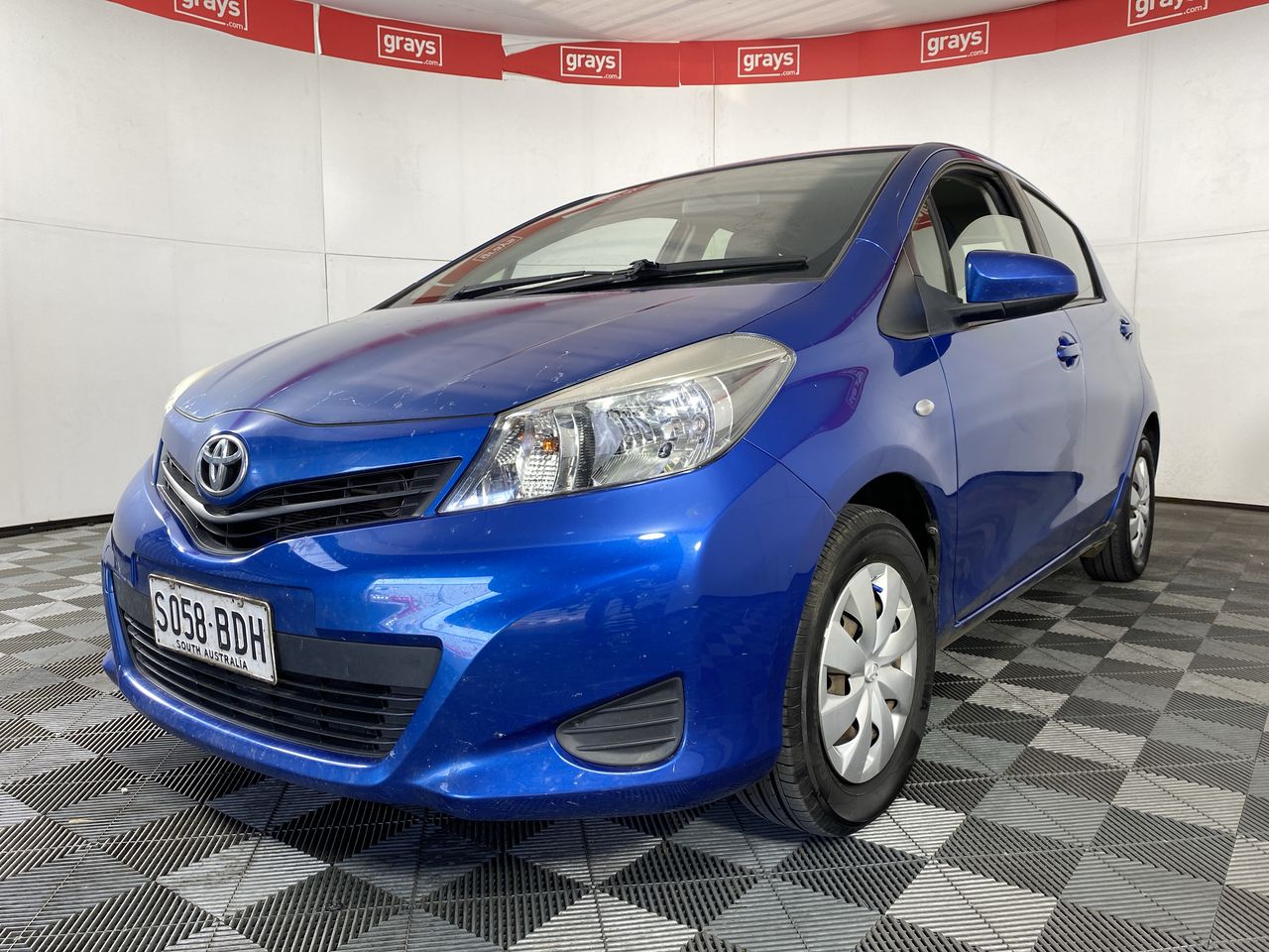 2014 Toyota Yaris YR Automatic Hatchback Auction (000160040497) Grays Australia
