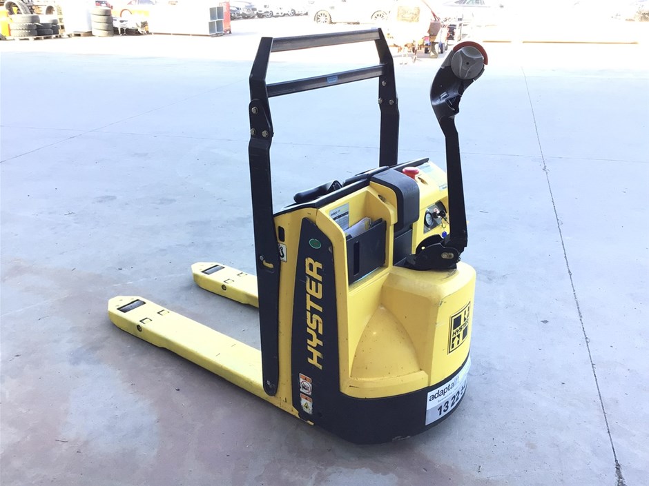 Unreserved Pallet Truck, Scissor Lift & Walkie Stacker - Vic