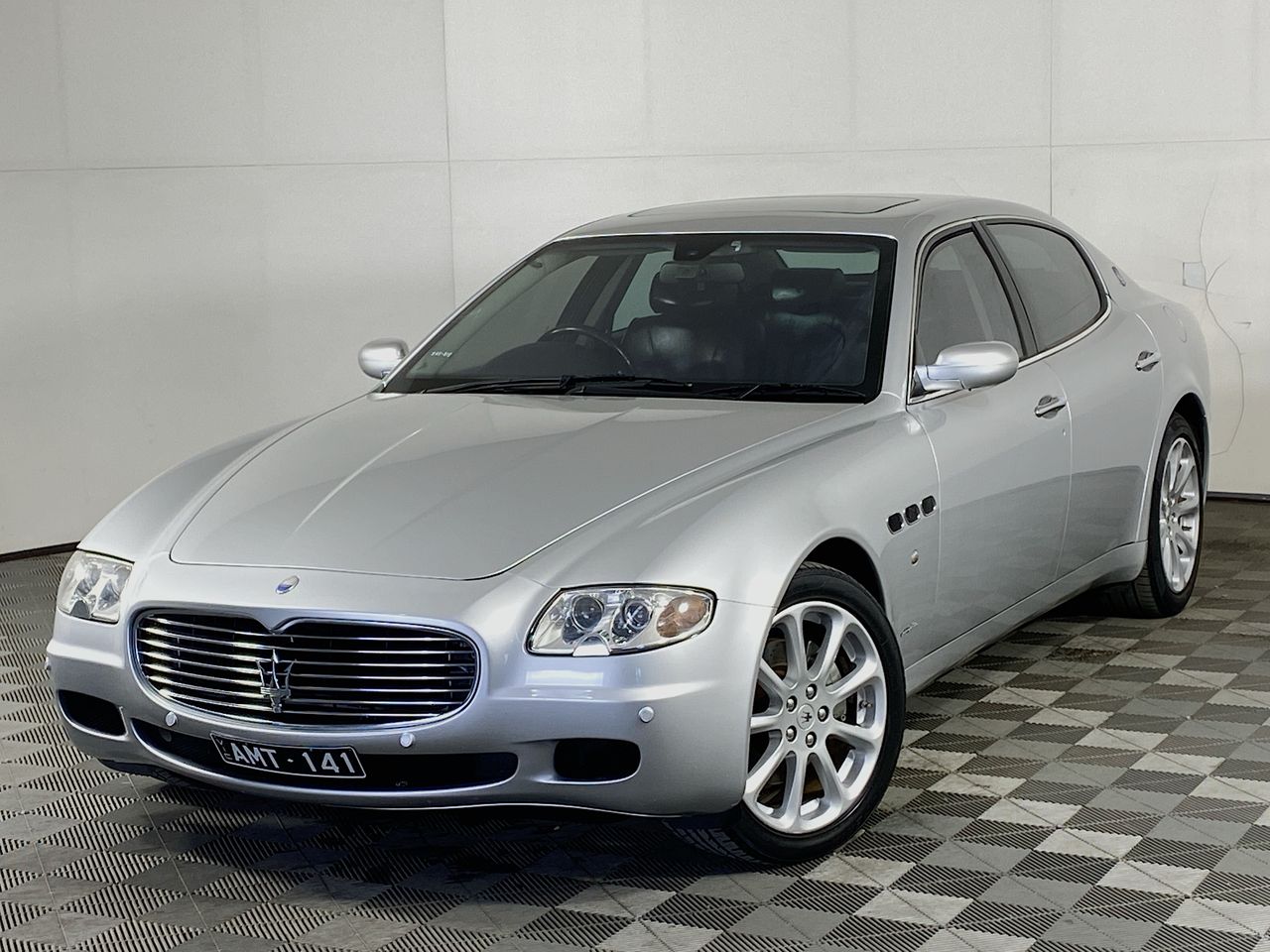 2004 Maserati Quattroporte AUTOMATIC Sedan