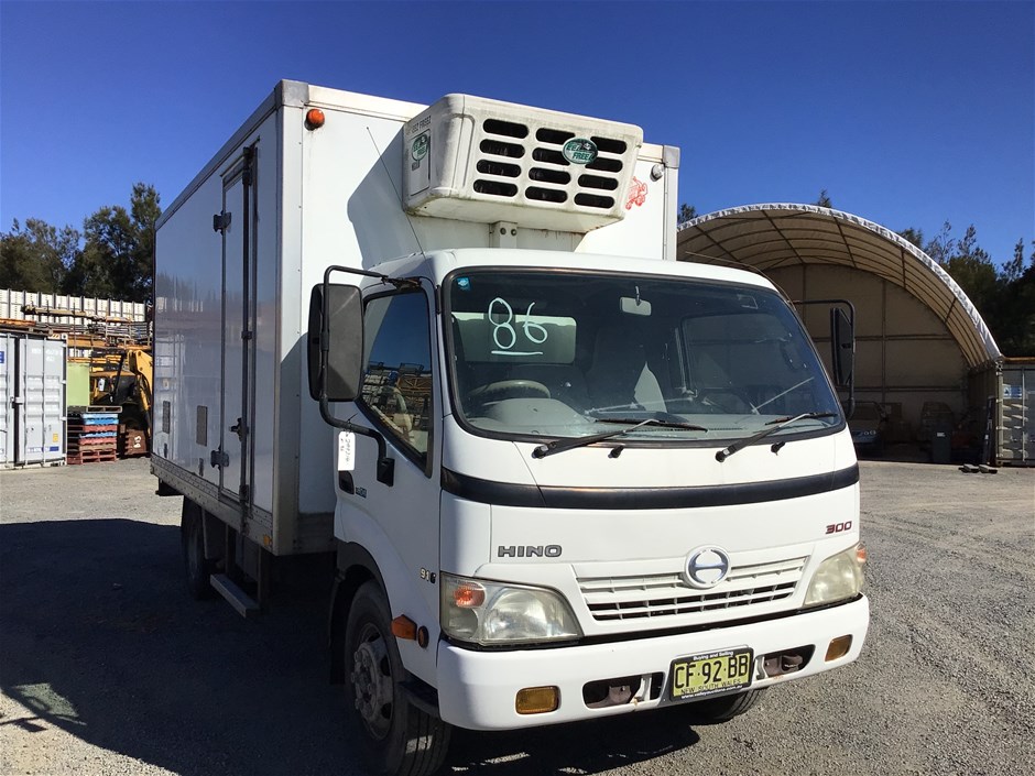 2007 Hino 300 4 x 2 Refrigerated Body Truck