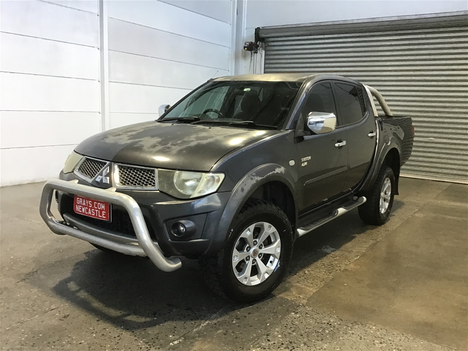 2011 Mitsubishi Triton 4X4 GLX-R MN Turbo Diesel Manual Dual Cab ...