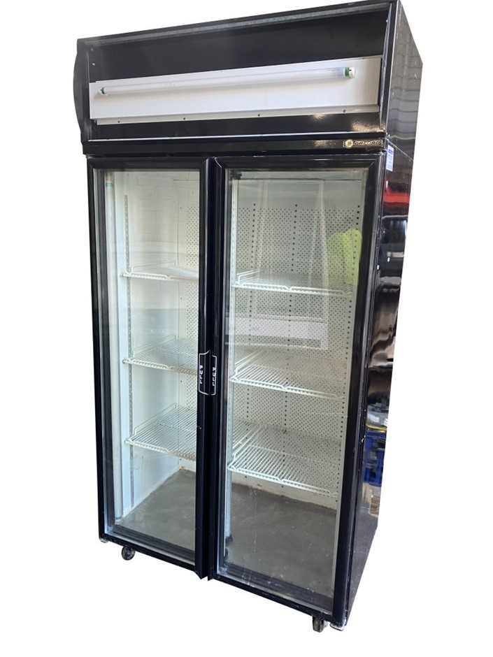 UNRESERVED ASSORTED CATERING FRIDGES FREEZERS FRYER SALE